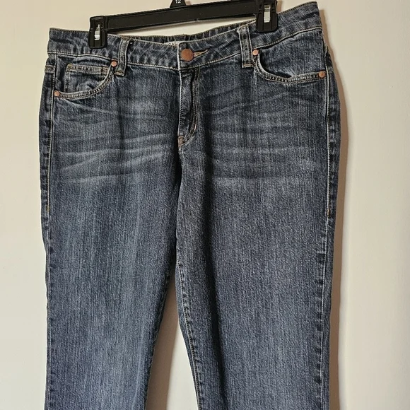 Cabi capsule dark-wash mid-rise ankle cropped slim stretch jeans Size 8 - Picture 2 of 7